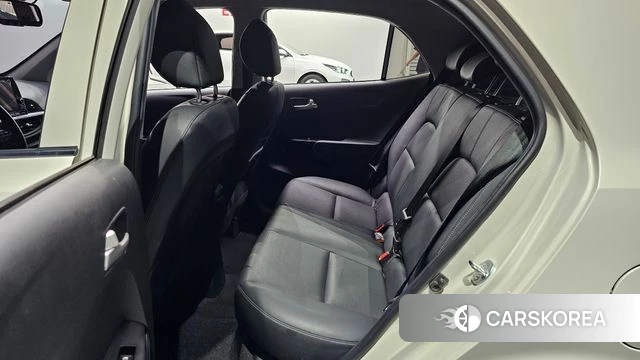 Kia Morning Urban (JA) 2022 Жемчужный цвет из Кореи, фото 2