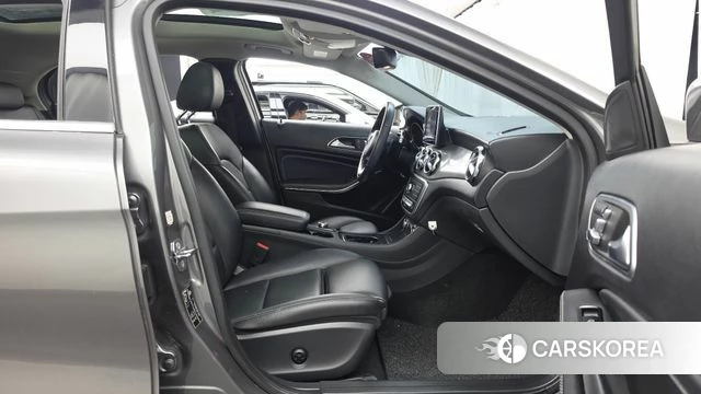 Mercedes-Benz GLA-Class X156 2018 Серый из Кореи, фото 2