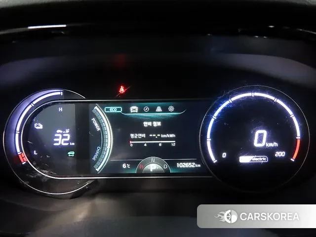 Kia Niro Plus 2022 Серебряный из Кореи, фото 2