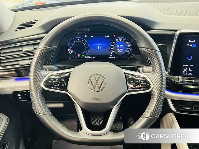 Volkswagen Tourang 2022 Черный из Китая, фото 2