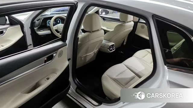 Hyundai The New Grandeur IG Hybrid 2022 Белый из Кореи, фото 2