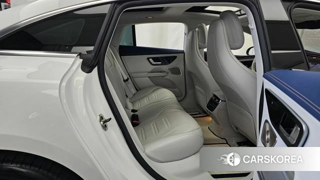 Mercedes-Benz EQE V295 2023 Белый из Кореи, фото 2