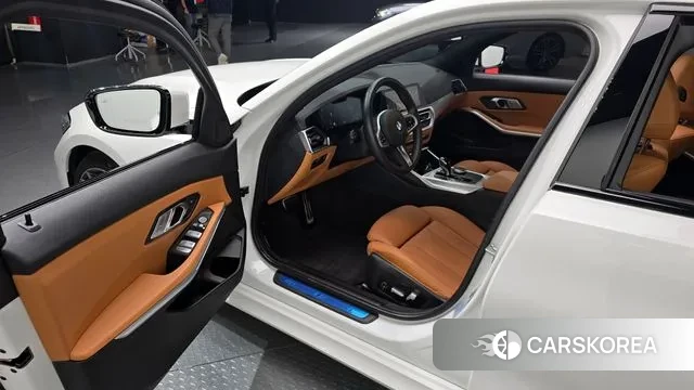 BMW 3 Series (G20) 2022 Белый из Кореи, фото 2