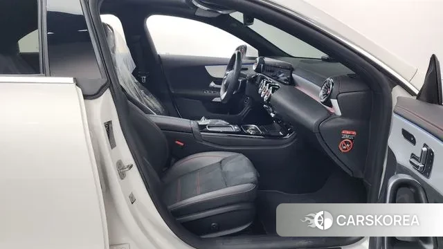 Mercedes-Benz CLA-Class C118 2023 Белый из Кореи, фото 2