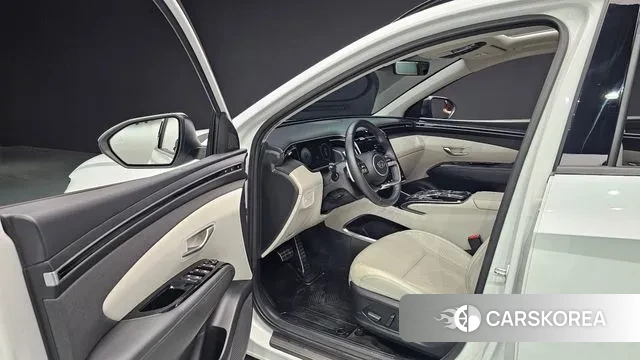 Hyundai Tucson (NX4) 2021 Белый из Кореи, фото 2