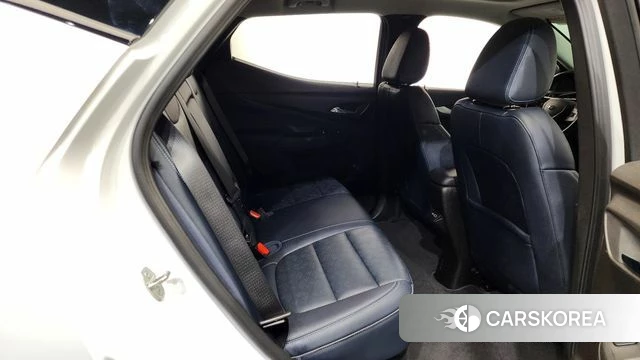 Chevrolet (GM Daewoo) Bolt EUV 2022 Белый из Кореи, фото 2