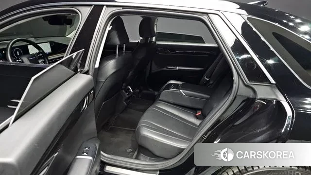 Hyundai Grandeur Hybrid (GN7) 2023 Черный из Кореи, фото 2