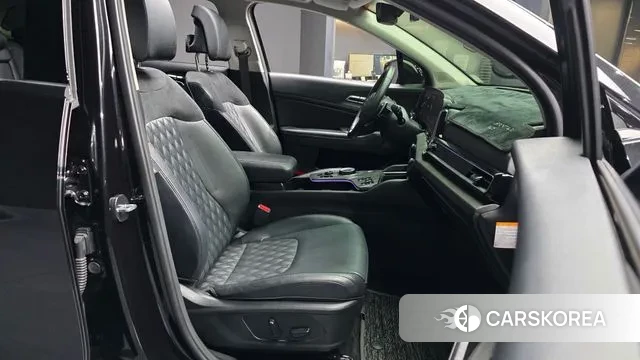 Kia Sportage 5th Generation Hybrid 2022 Черный из Кореи, фото 2