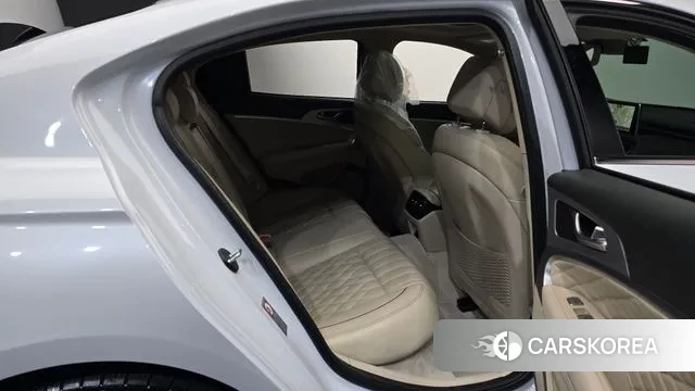 Genesis G70 2019 Белый из Кореи, фото 2