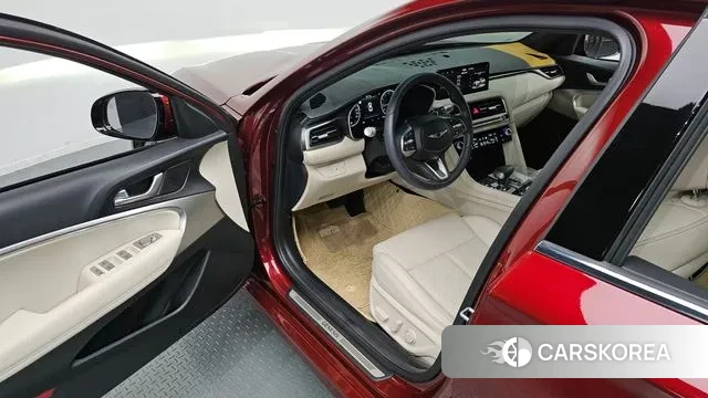 Genesis The New G70 2023 Красный из Кореи, фото 2