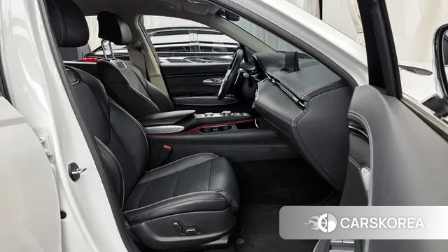 Genesis GV70 2022 Белый из Кореи, фото 2