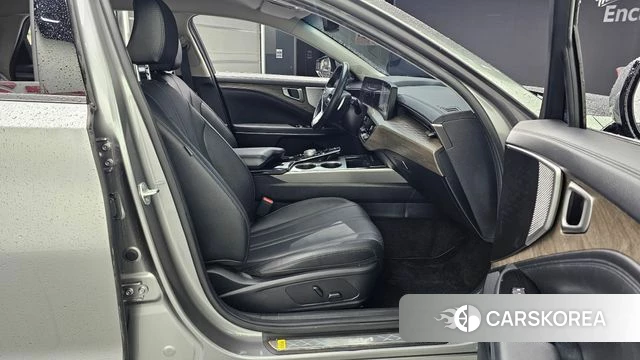 Kia K8 2023 Серебристо-серый из Кореи, фото 2