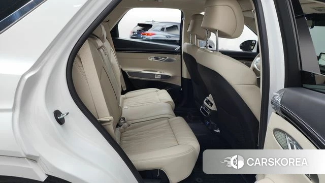 Genesis GV70 2023 Белый из Кореи, фото 2