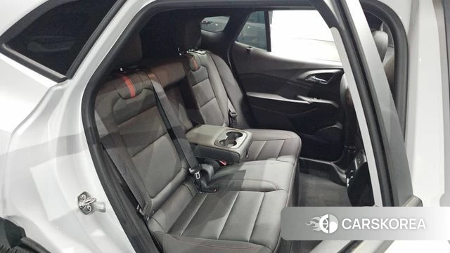 Chevrolet (GM Daewoo) Trax Crossover 2024 Белый из Кореи, фото 2
