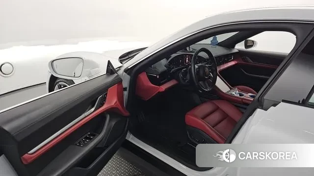 Porsche Taycan 2022 Белый из Кореи, фото 2