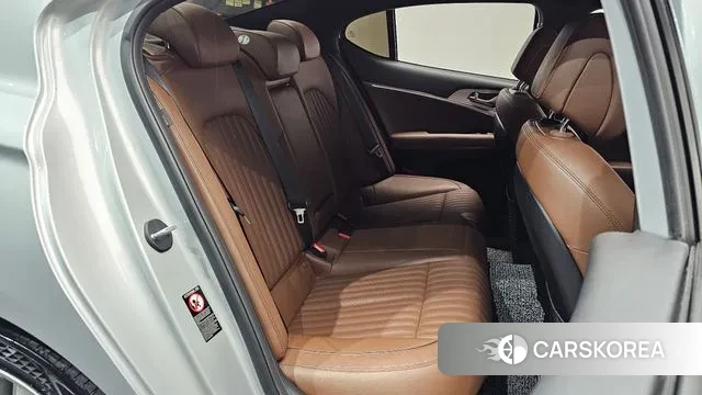 Genesis G70 2018 Серебряный из Кореи, фото 2