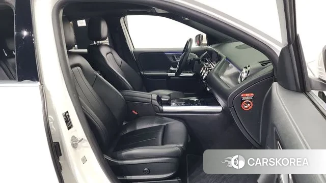 Mercedes-Benz GLA - Class H247 2021 Белый из Кореи, фото 2