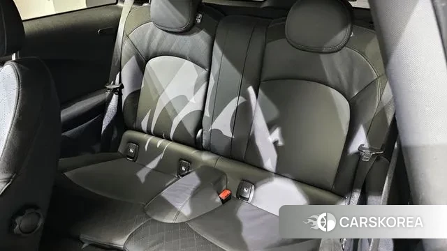 Mini Cooper Electric 2022 Серебряный из Кореи, фото 2