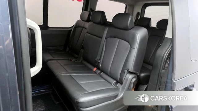 Hyundai Staria 2023 Черный из Кореи, фото 2