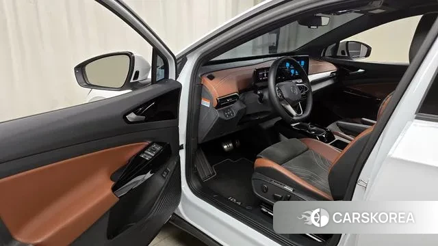 Volkswagen ID.4 2023 Белый из Кореи, фото 2