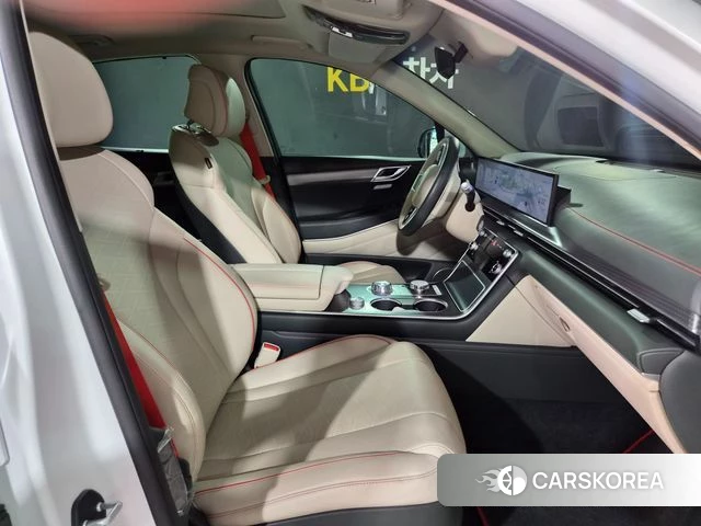 Genesis GV80 Coupe 2023 Белый из Кореи, фото 2