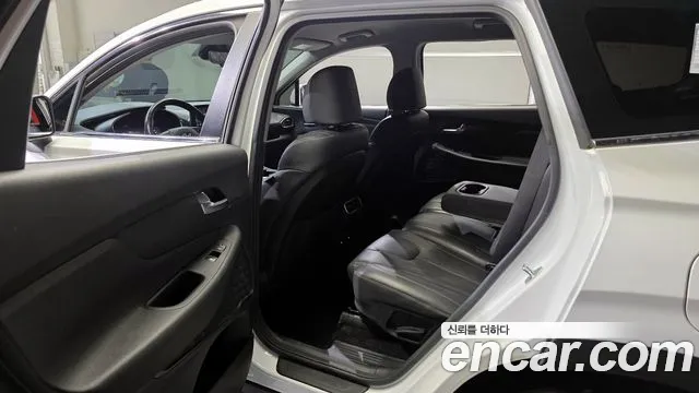 Hyundai The New Santa Fe 2022 Белый из Кореи, фото 2