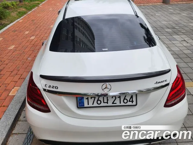 Mercedes-Benz C-Class W205 2018 Белый из Кореи, фото 2