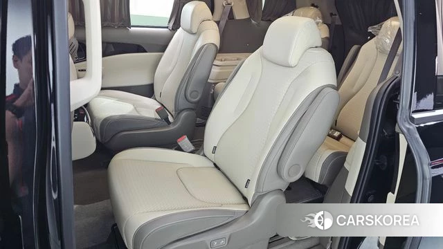 Kia The New Carnival 4th Generation 2025 Черный из Кореи, фото 2