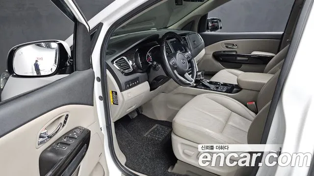 Kia The New Carnival id 2388665 из Кореи 2