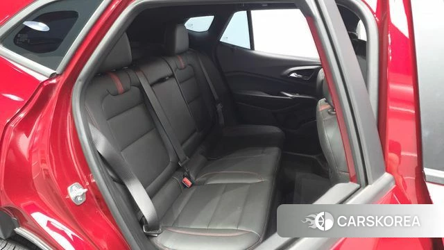 Chevrolet (GM Daewoo) Trax Crossover 2024 Красный из Кореи, фото 2