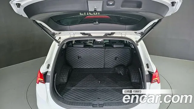 Hyundai The New Santa Fe 2023 Белый из Кореи, фото 2