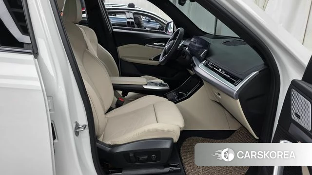 BMW X1 (U11) 2025 Белый из Кореи, фото 2