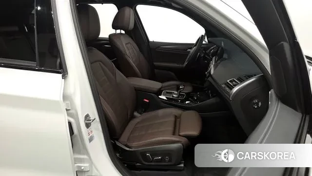 BMW X3 (G01) 2024 Белый из Кореи, фото 2