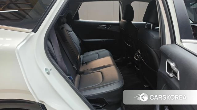 Kia Sportage 5th Generation Hybrid 2022 Белый из Кореи, фото 2