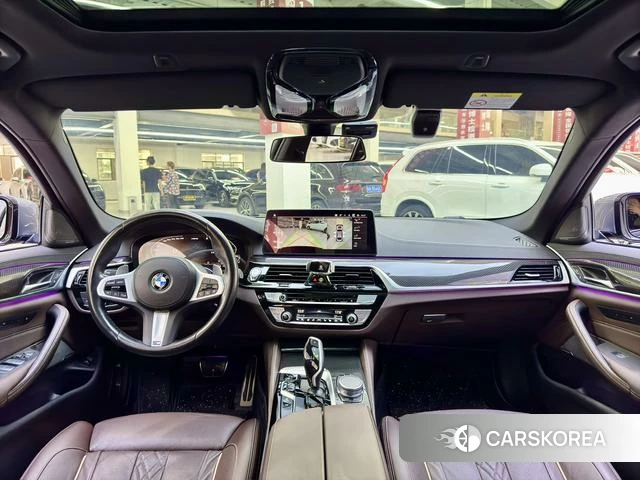 BMW 5 series (imported) 2022 Темно-серый из Китая, фото 2