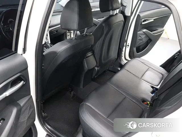 Kia Seltos 2022 Белый из Кореи, фото 2