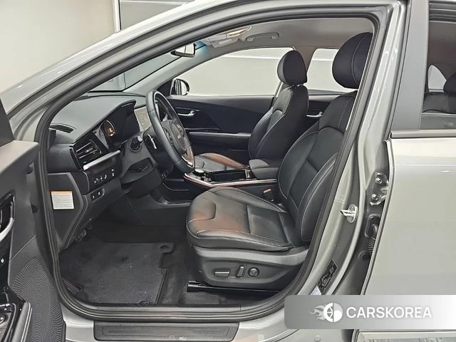 Kia Niro EV 2021 Серебристо-серый из Кореи, фото 2