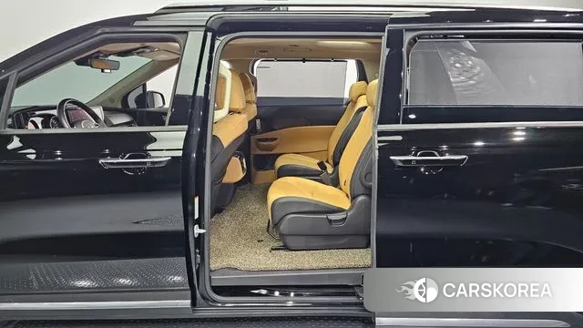 Kia Carnival 4th generation 2021 Черный из Кореи, фото 2