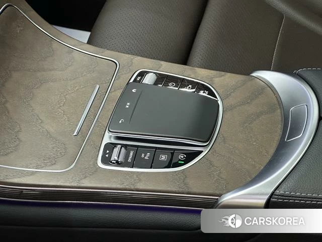 Mercedes-Benz GLC 2023 Черный из Китая, фото 2