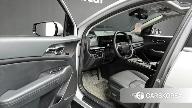 Kia The New Sportage 5th Generation 2025 Серебристо-серый из Кореи, фото 2