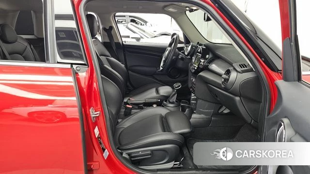 Mini Cooper 2018 Красный из Кореи, фото 2