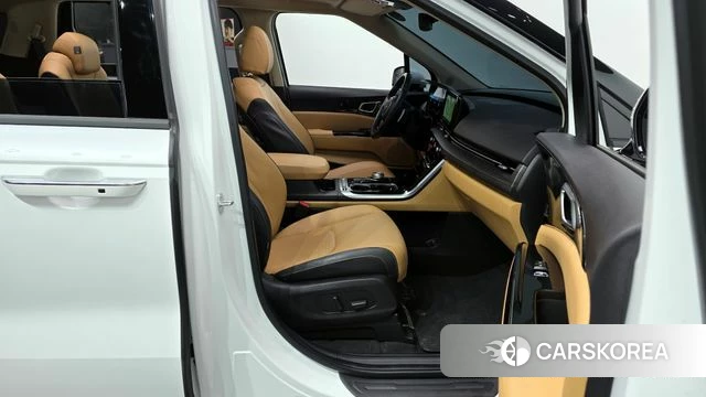 Kia Carnival 4th generation 2023 Белый из Кореи, фото 2