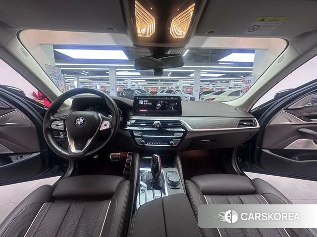 BMW 5 series 2021 Черный из Китая, фото 2