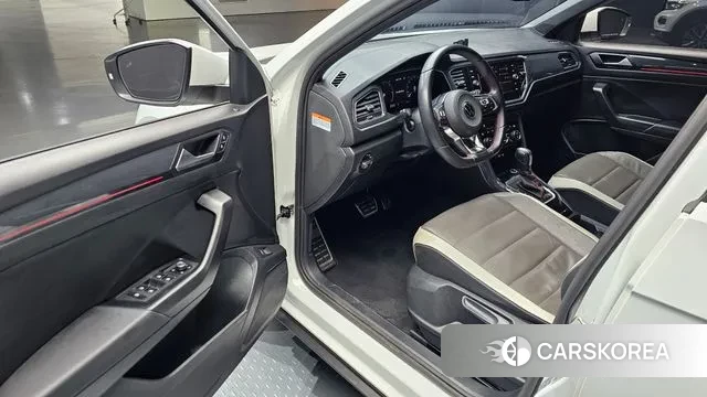 Volkswagen T-Roc 2021 Белый из Кореи, фото 2