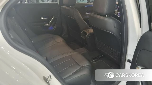 Mercedes-Benz A-Class W177 2024 Белый из Кореи, фото 2