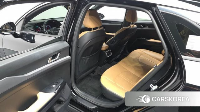 Kia K5 Hybrid 3rd Generation 2023 Черный из Кореи, фото 2