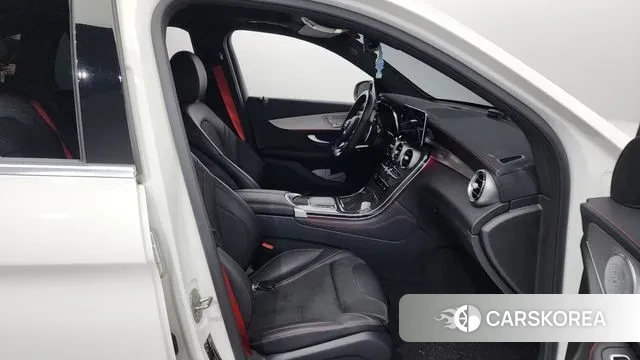 Mercedes-Benz GLC-Class X253 2021 Белый из Кореи, фото 2