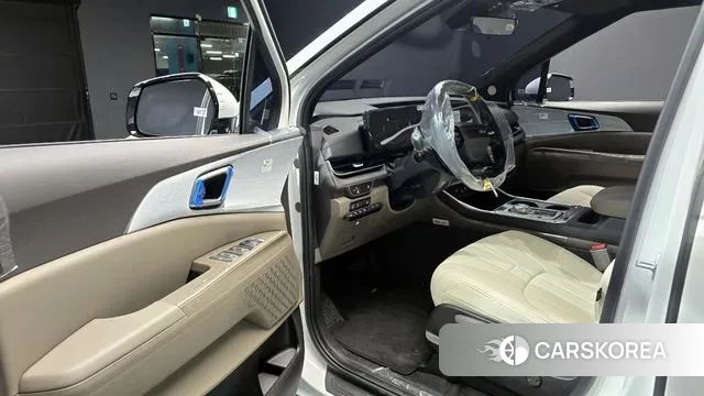 Kia The New Carnival 4th Generation 2025 Белый из Кореи, фото 2