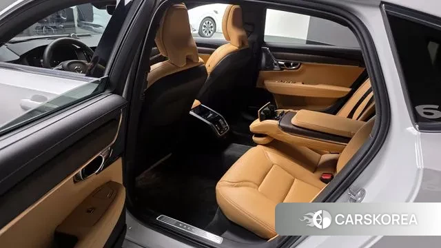 Volvo S90 2024 Белый из Кореи, фото 2