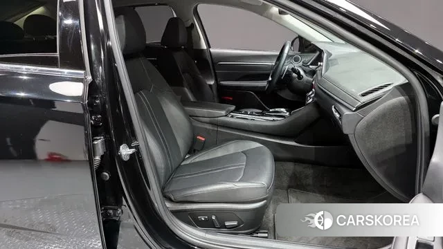 Hyundai Sonata (DN8) 2021 Черный из Кореи, фото 2